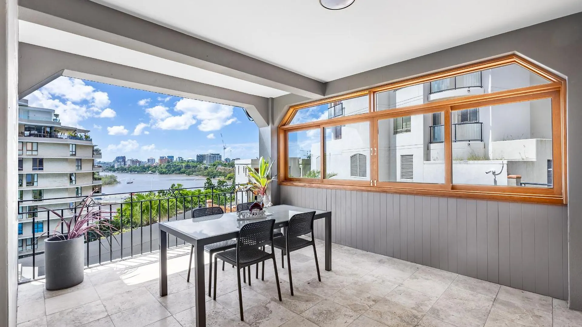 Riverside Heritage Chateau/Convenient/Free Carpark Brisbane Apartamento
